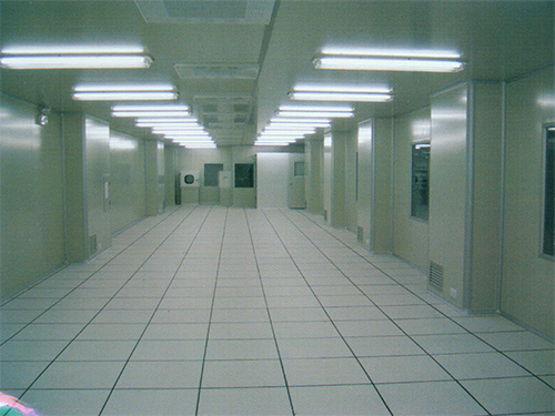 華為技術(shù)-PVC防靜電地板凈化車間