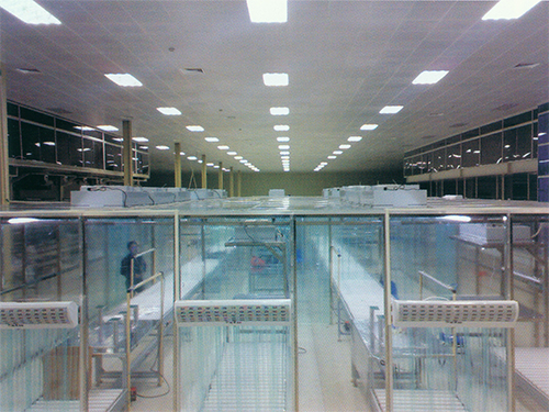 華陽集團(tuán)-萬級(jí)無塵凈化車間